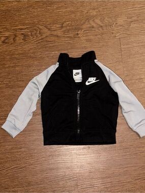 Nike Black Jacket with Light Gray Sleeves